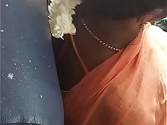 Madurai hot tamil office girl showing her sexy bra on her loose chudithar hidden taken on bus (part 4) - 2019